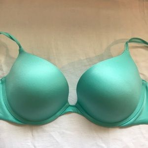 NWT VS Very Sexy Push-Up Bra